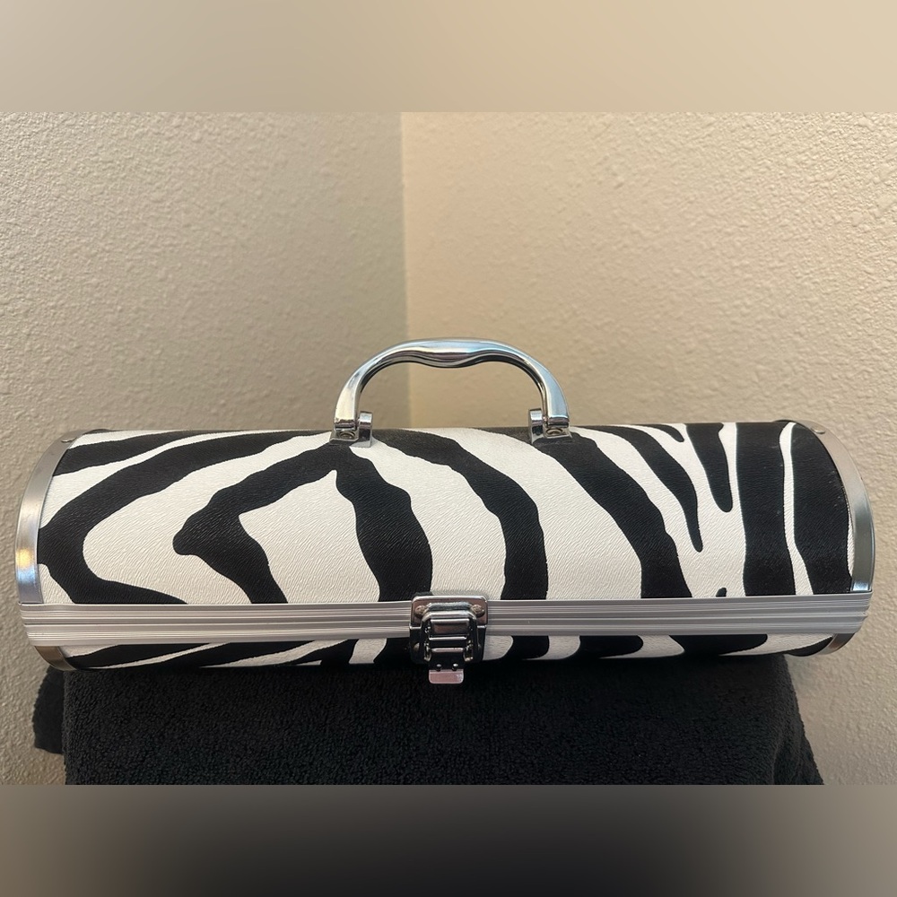 Gala Zebra Pattern Cylindrical Wine Purse Carrier